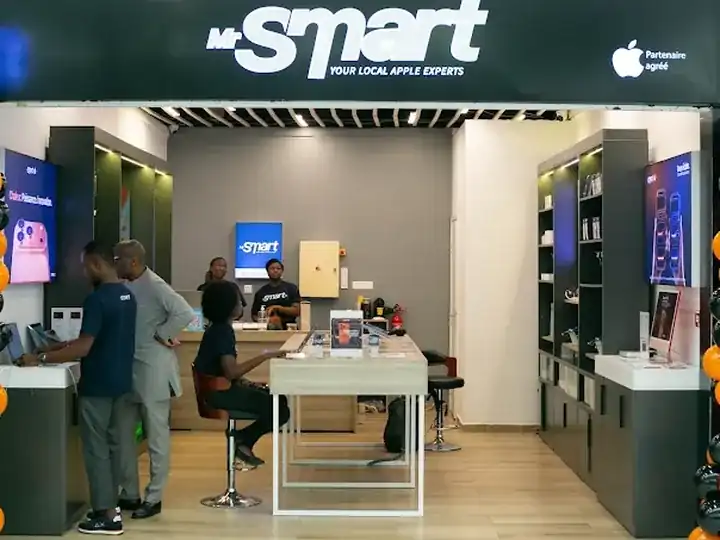 Devanture de la boutique Mr Smart de Playce Marcory, Abidjan